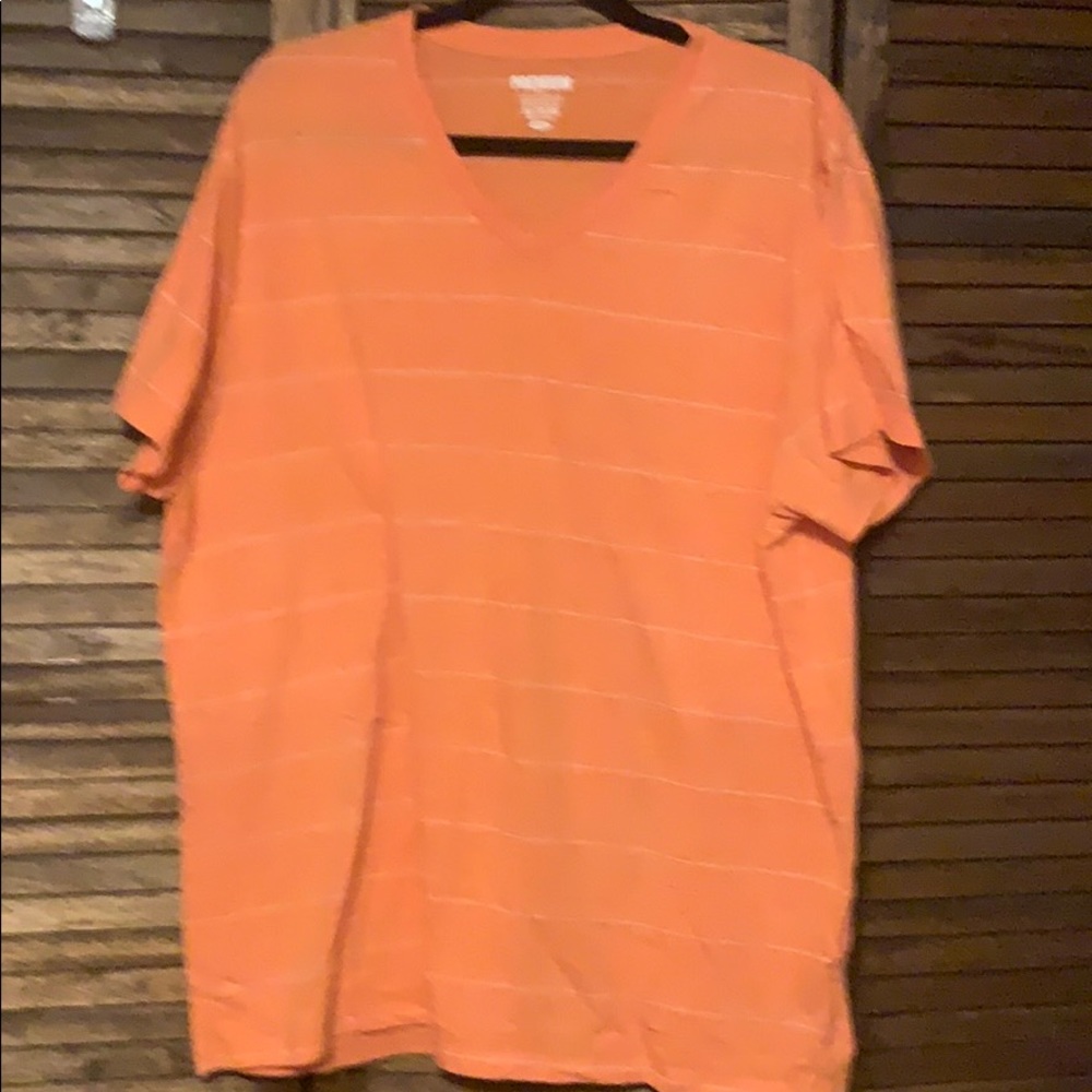 💋💋5/$25💋💋. Men’s old navy t-shirt